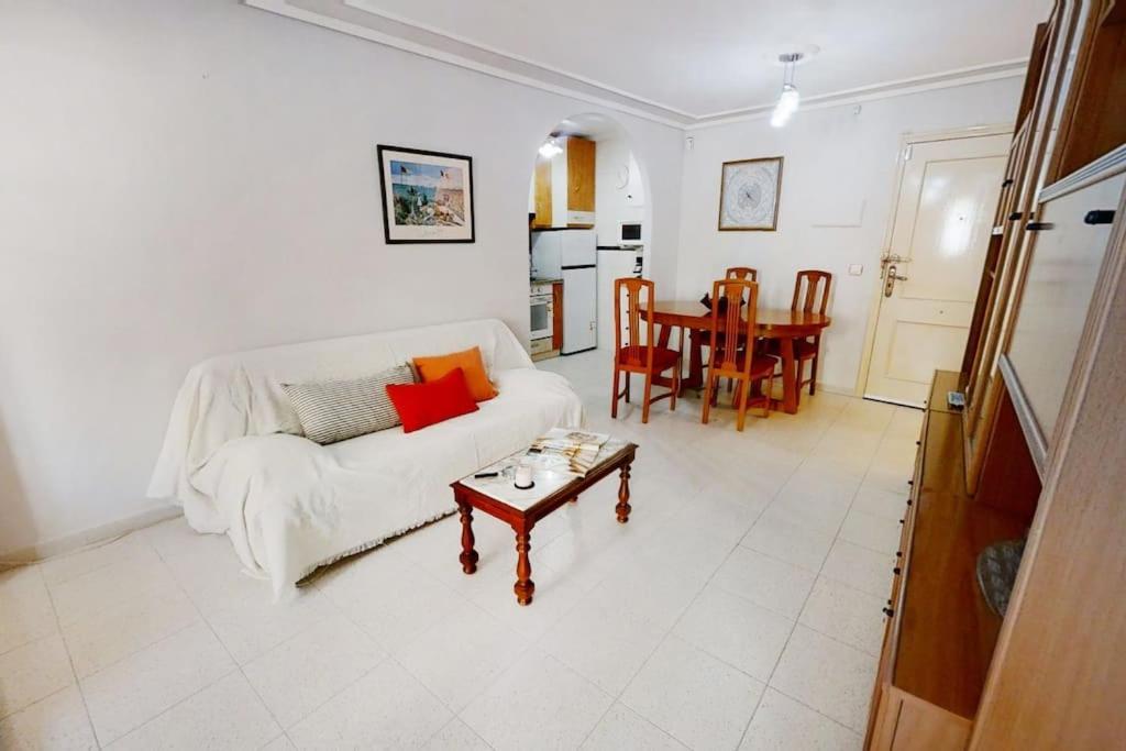 Cozy 2 Bed Apartment Playa De Los Locos Torrevieja Exterior foto